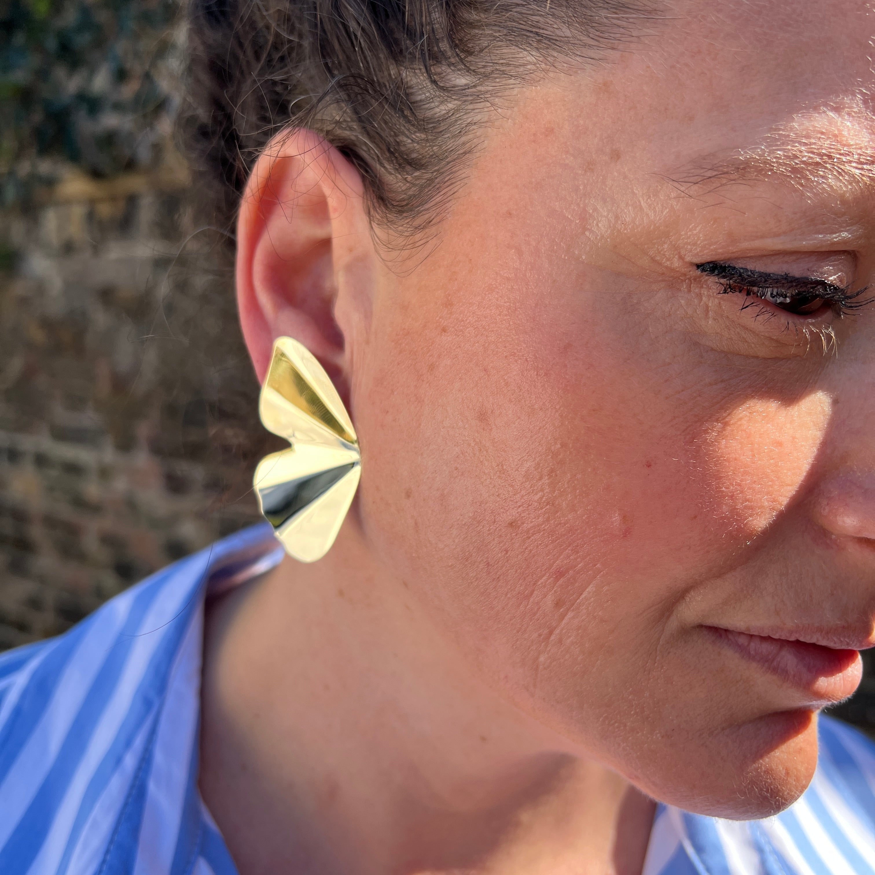 GOLD BUTTERFLY EARRINGS