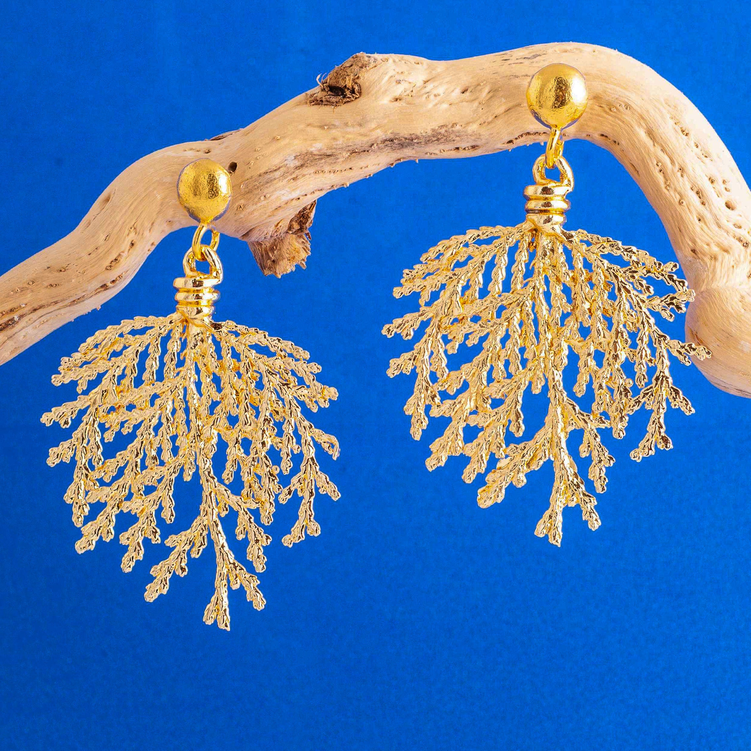 GOLD CORAL DROP EARRINGS