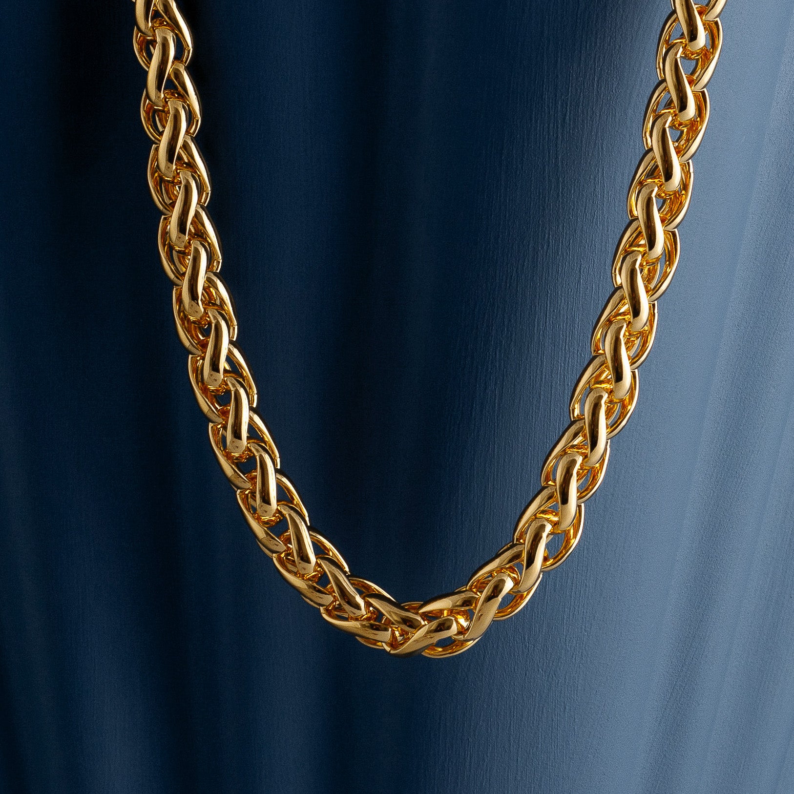 GOLD ROPE CHAIN NECKLACE