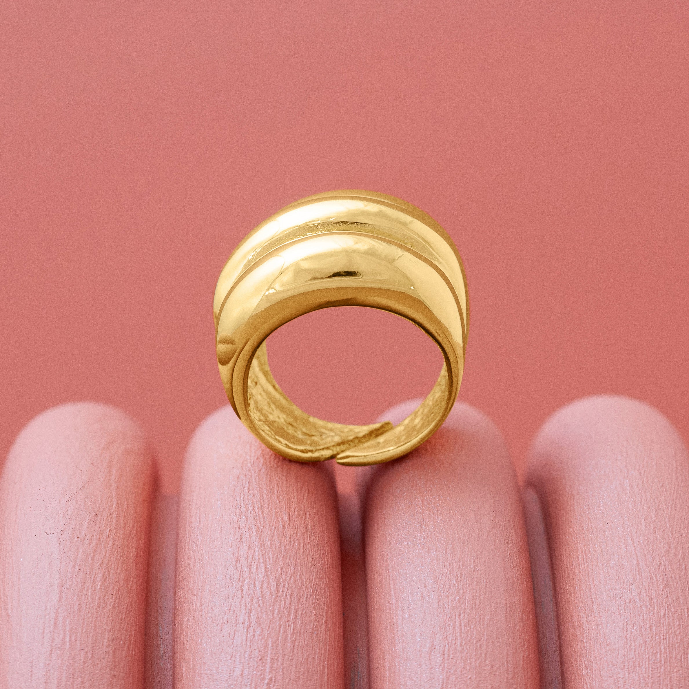 LOEL | Chunky Gold Ripple Ring