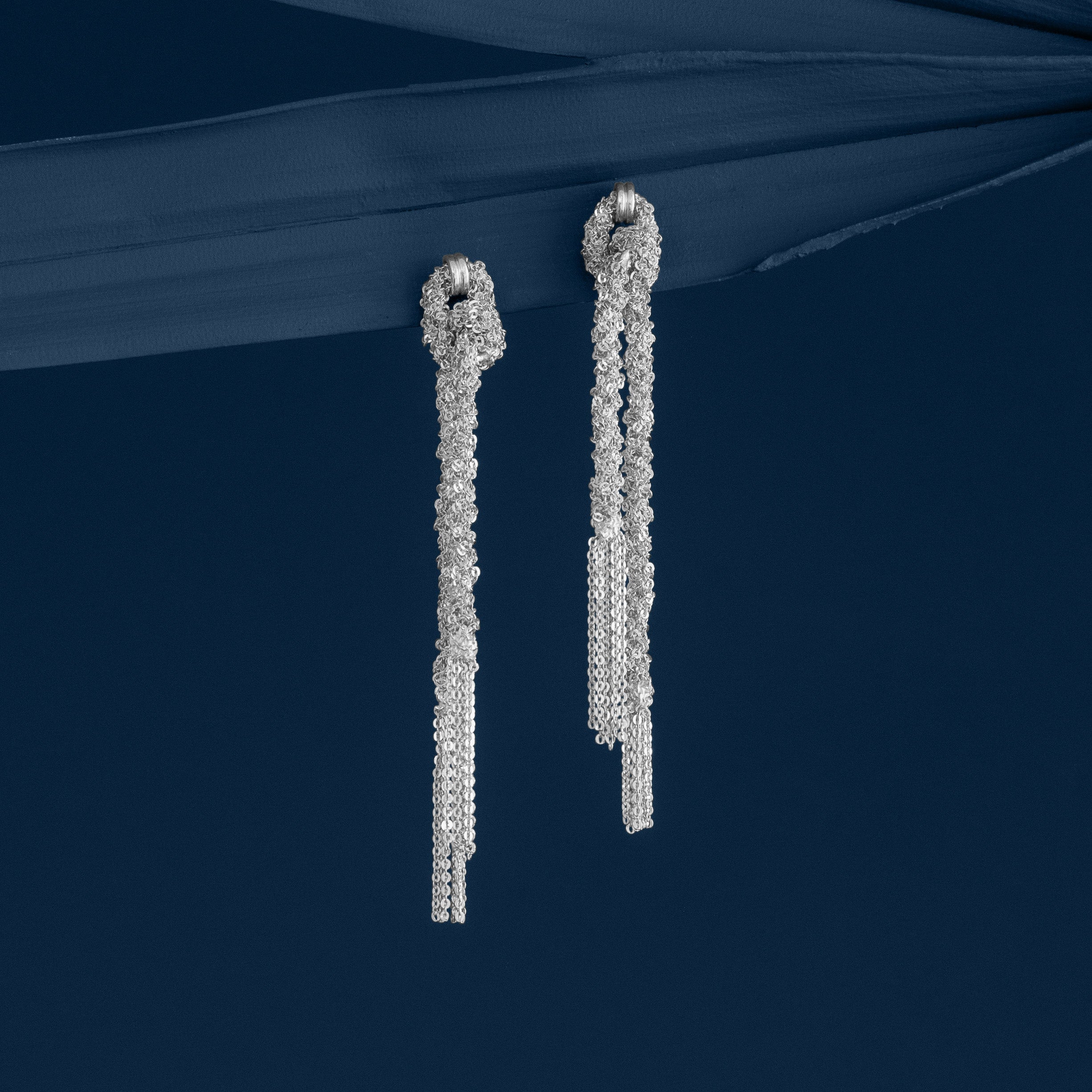 Loel silver thread double knot earrings