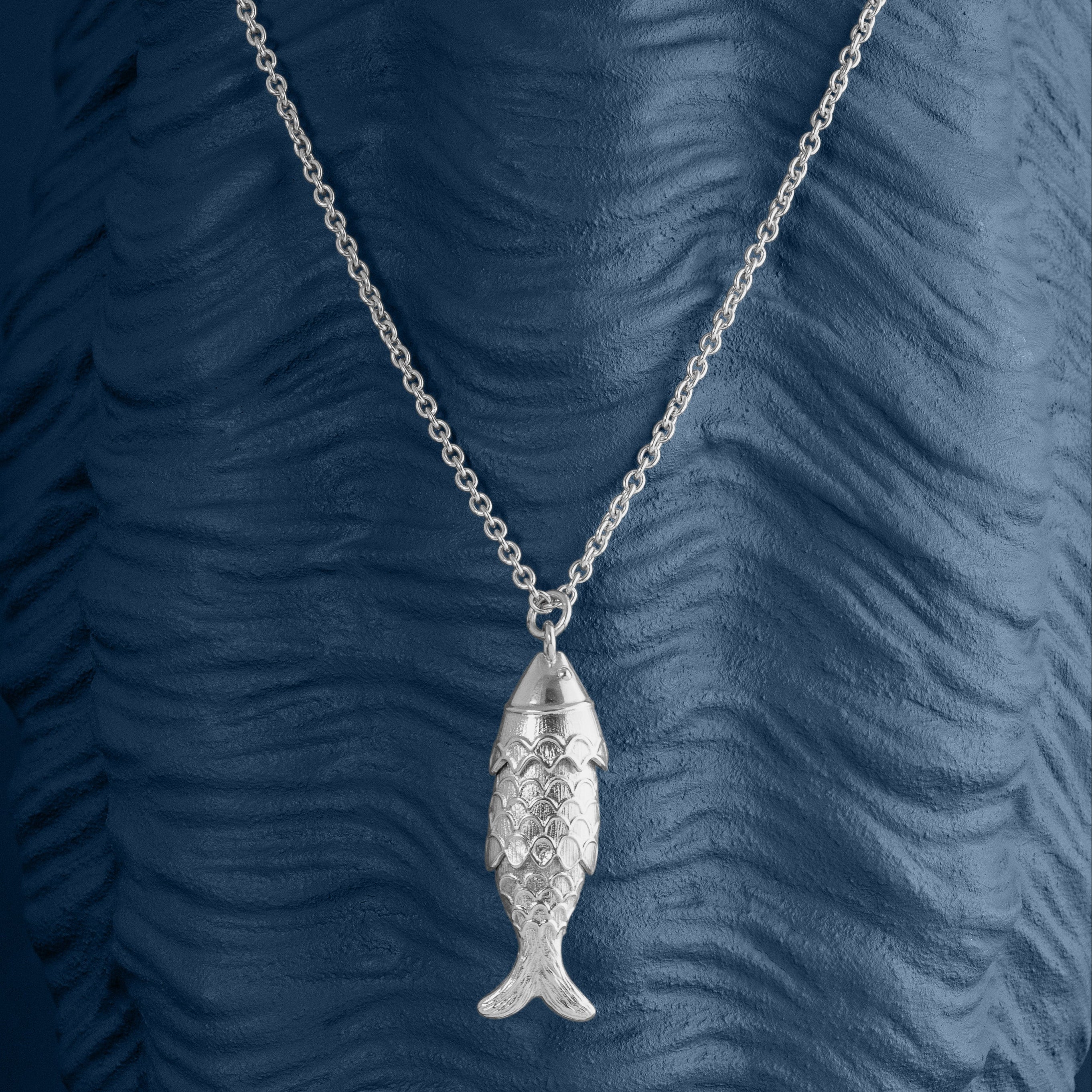 Loel large articular silver fish pendant on chain
