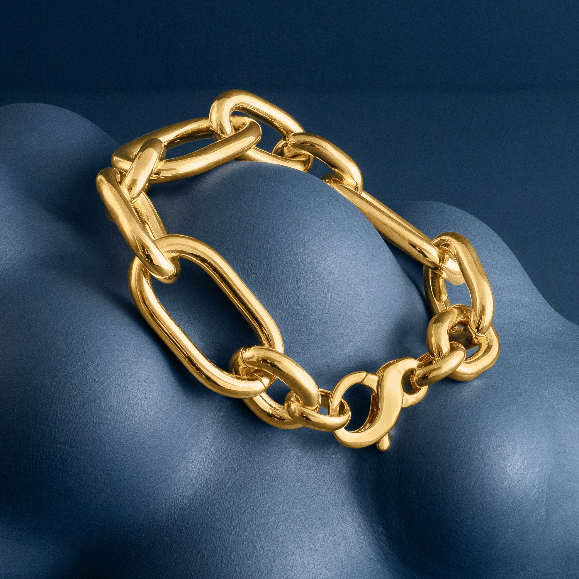 LARGE THICK GOLD CHAIN BRACELET