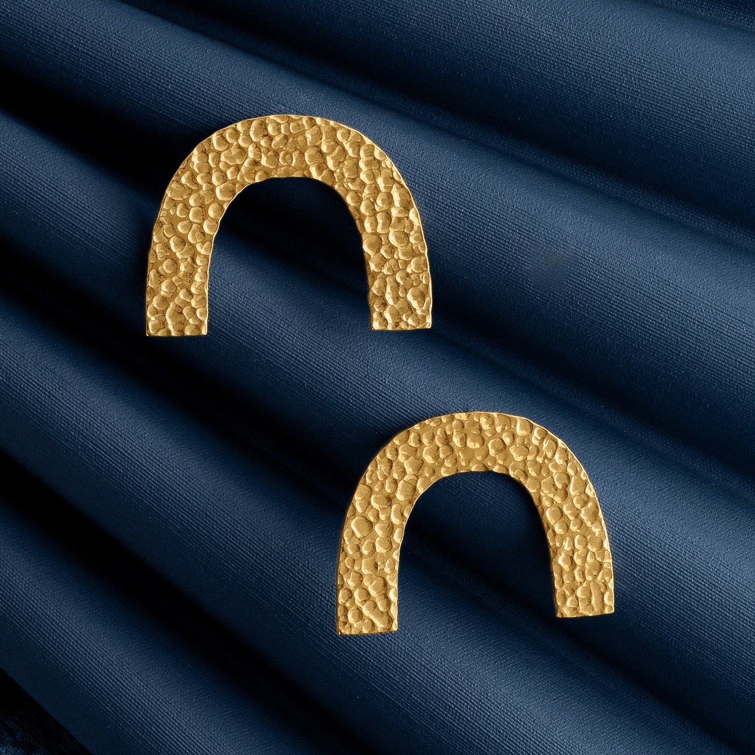 GOLD WALPOLE STEPS EARRINGS