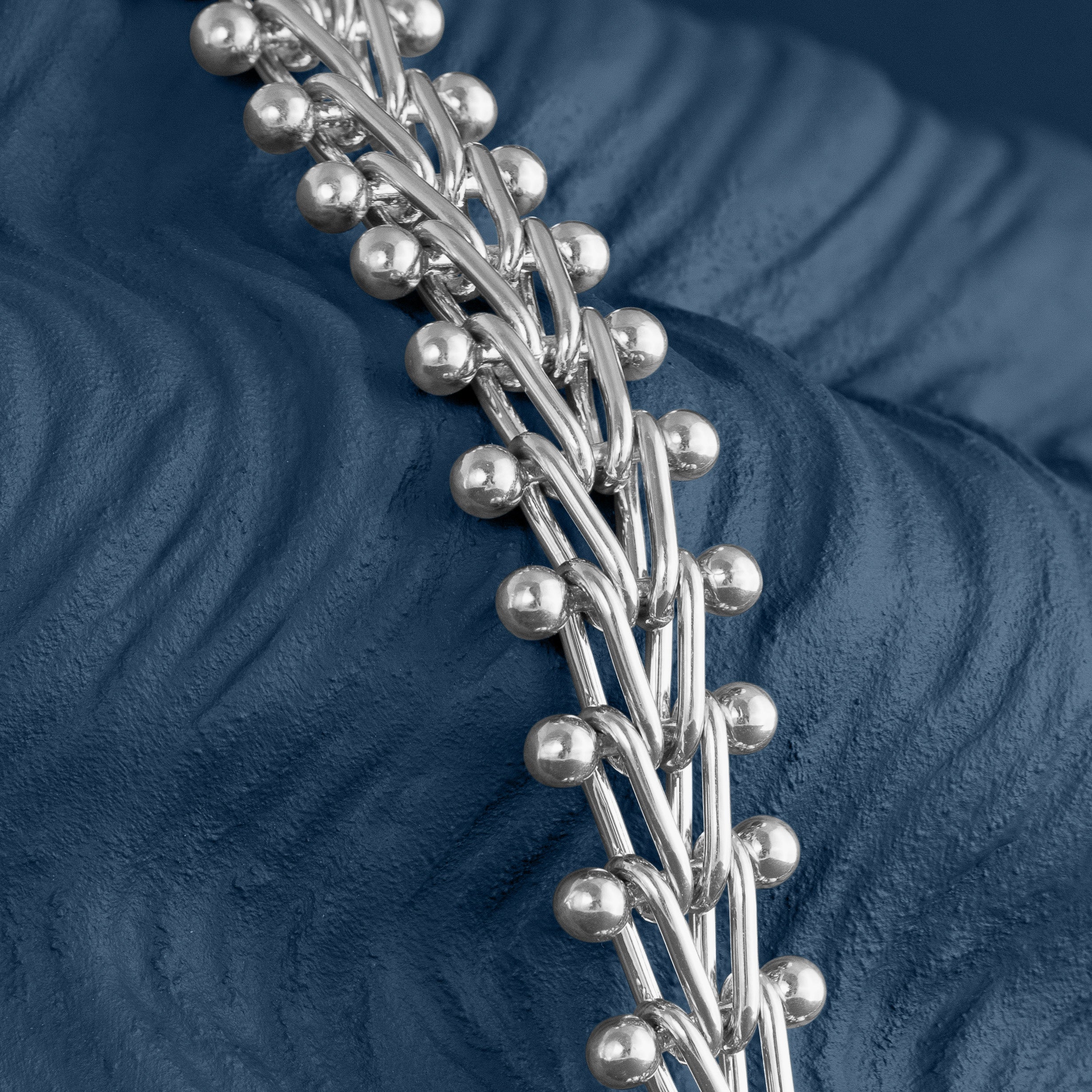 DECO CHAIN NECKLACE