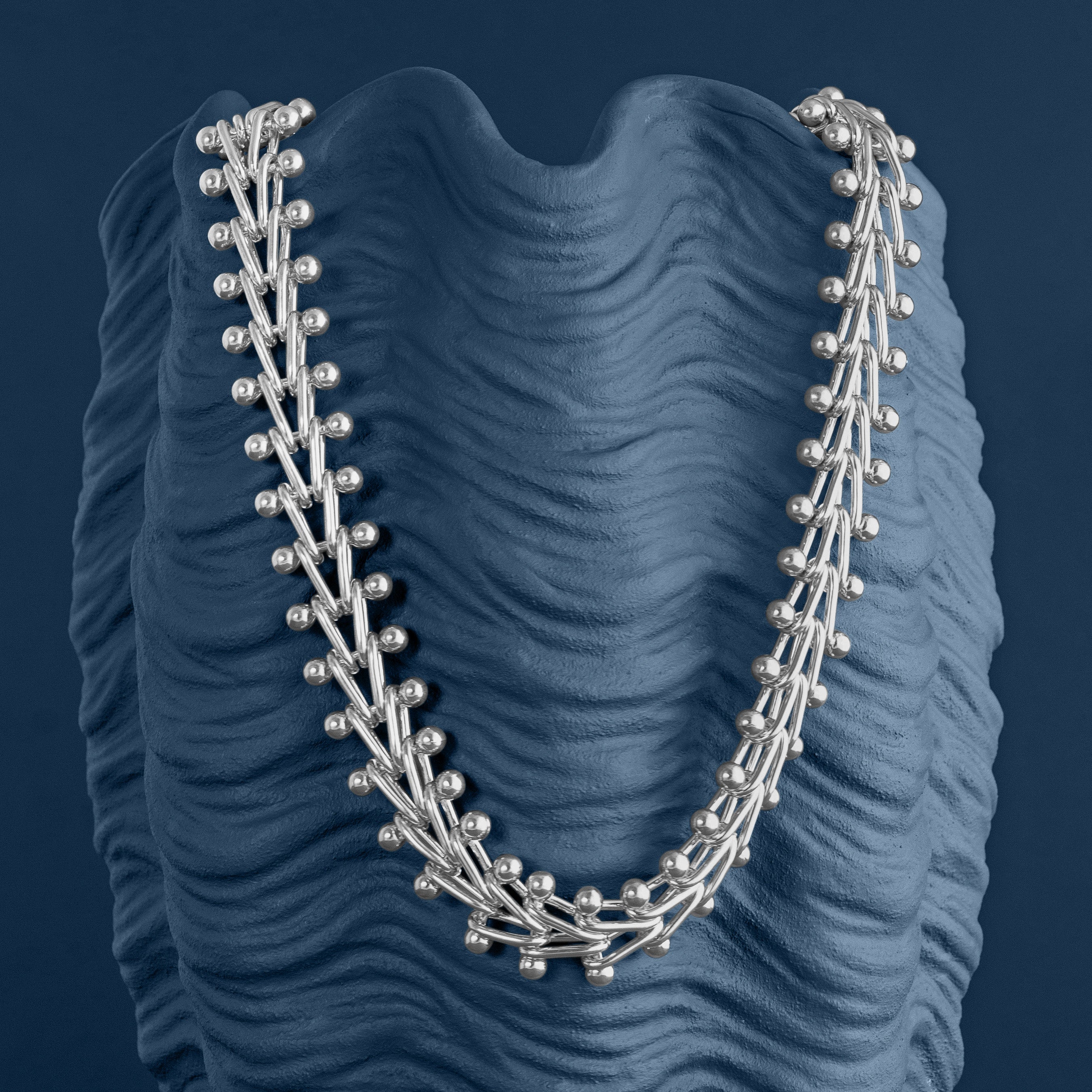 DECO CHAIN NECKLACE