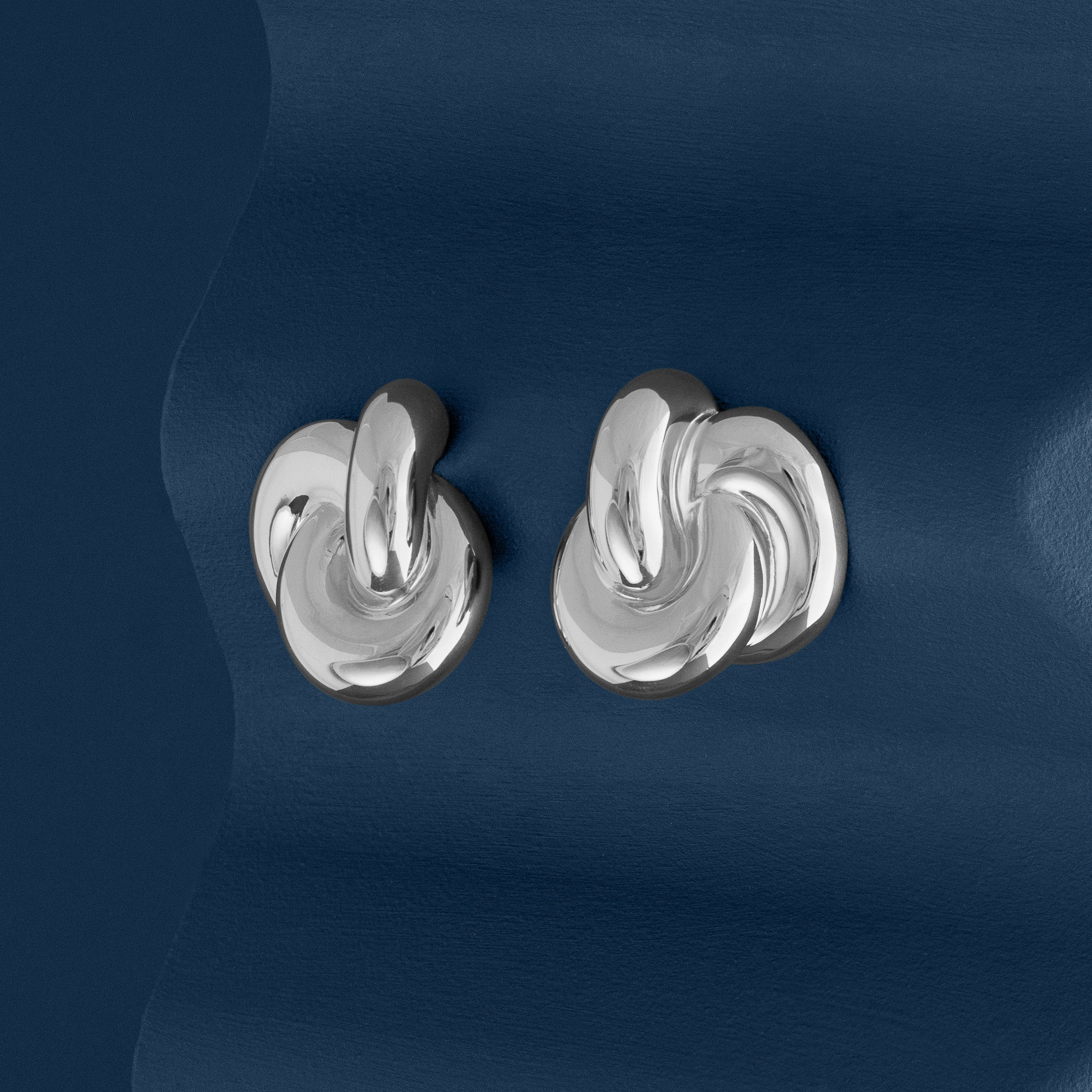 LARGE KNOT EARRINGS