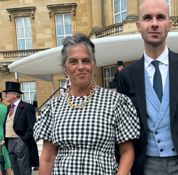 LOEL | Tracey Emin in our Large Gold Thick Chain Necklace