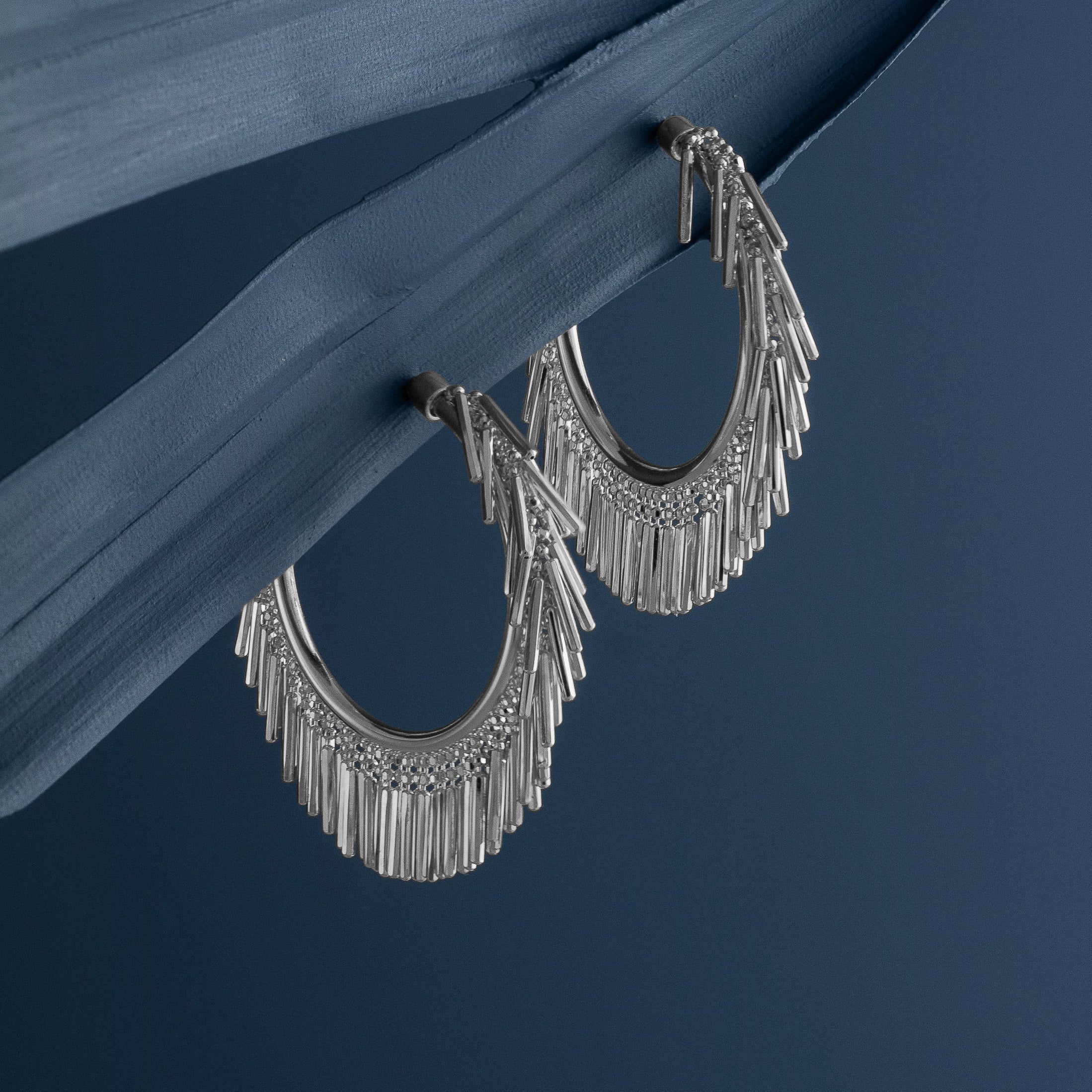 SMALL SILVER TASSEL HOOP EARRINGS