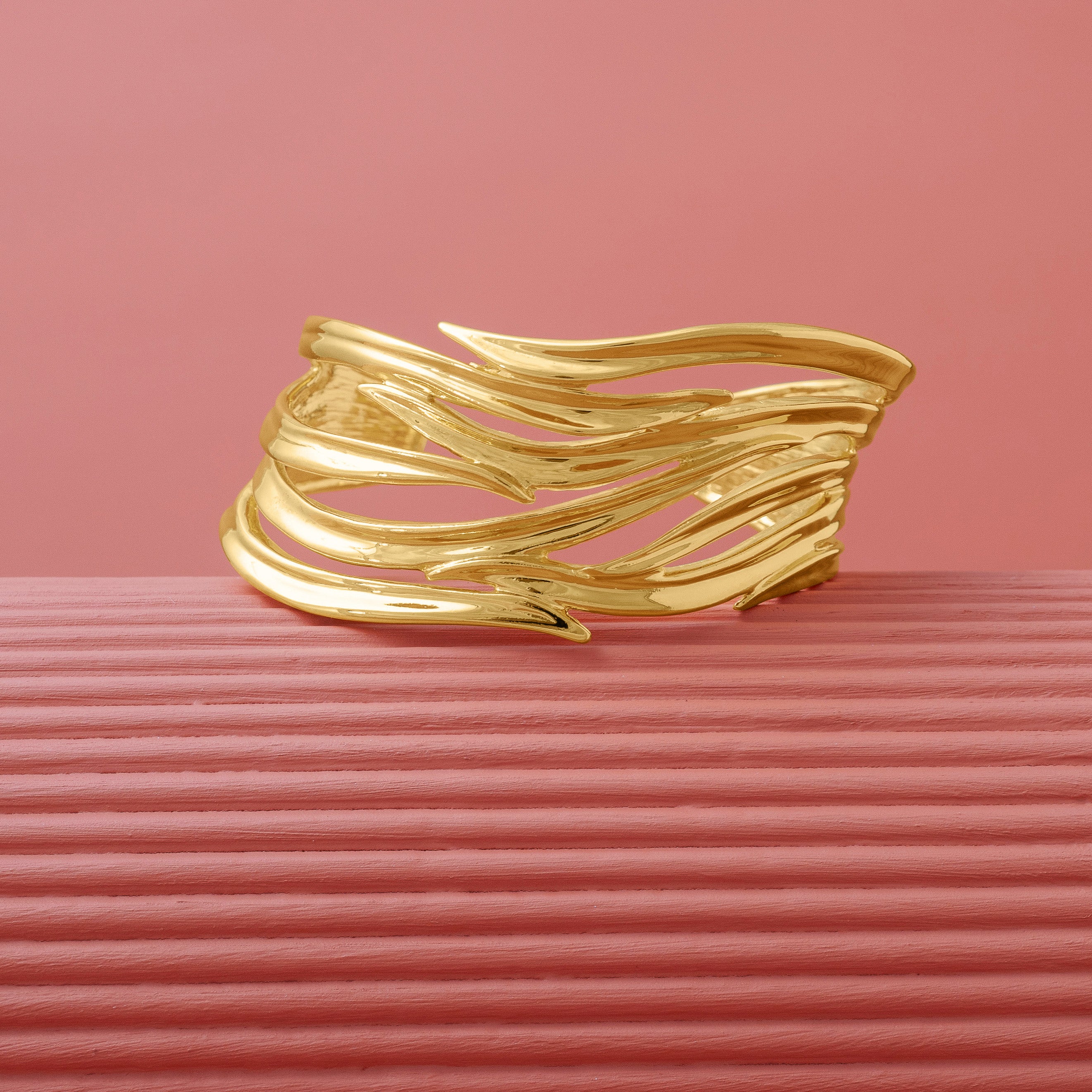 Gold Wave Chunky Cuff