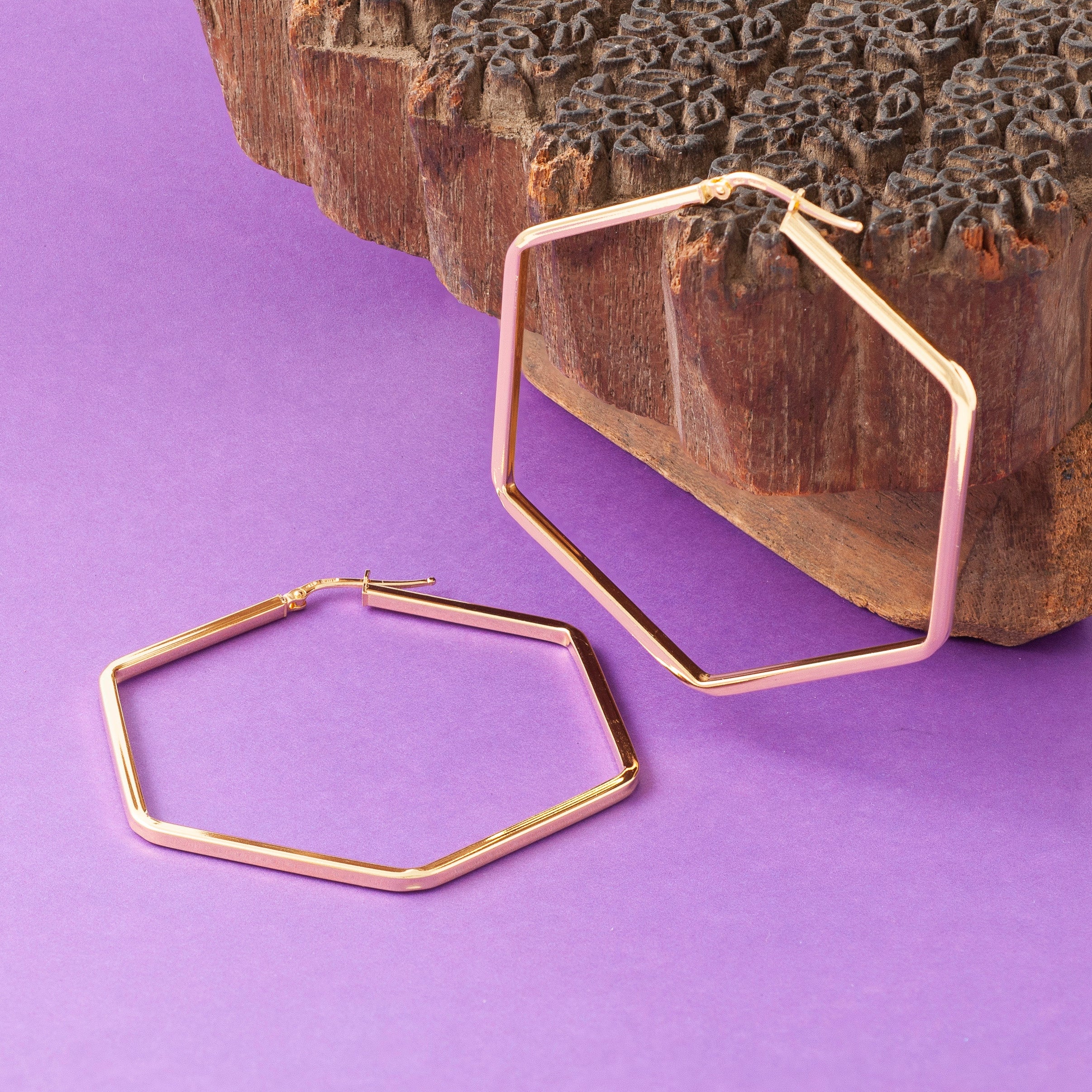 GOLD HEXAGON HOOP EARRINGS