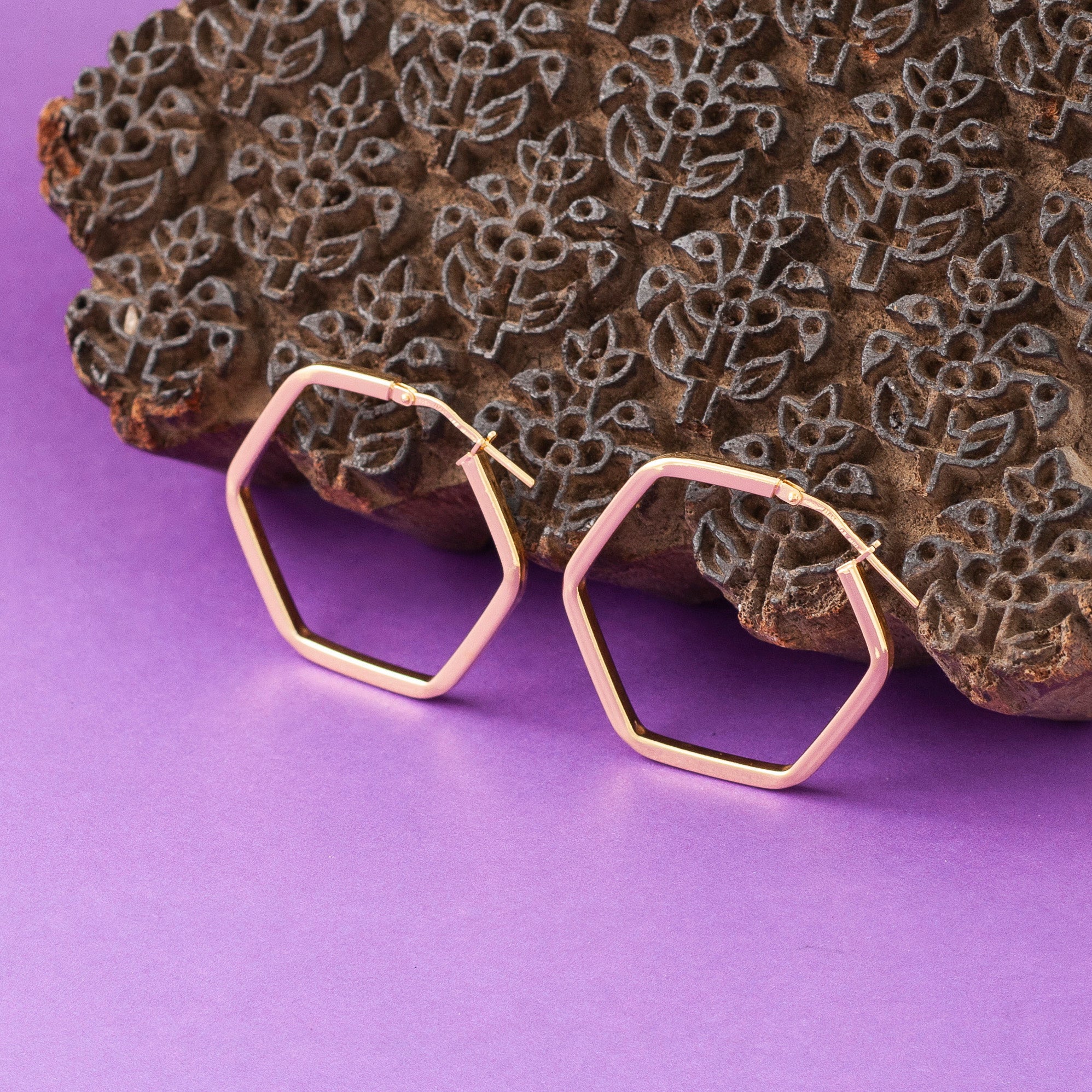 GOLD HEXAGON HOOP EARRINGS