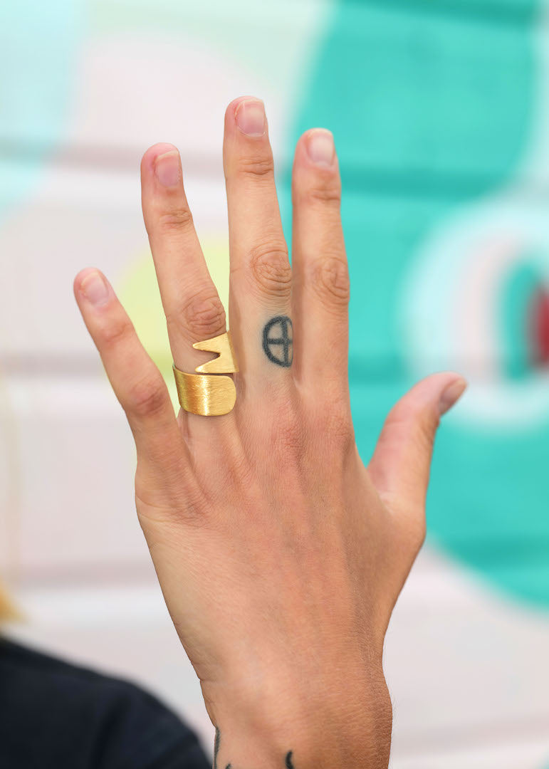 Gold chip fork ring