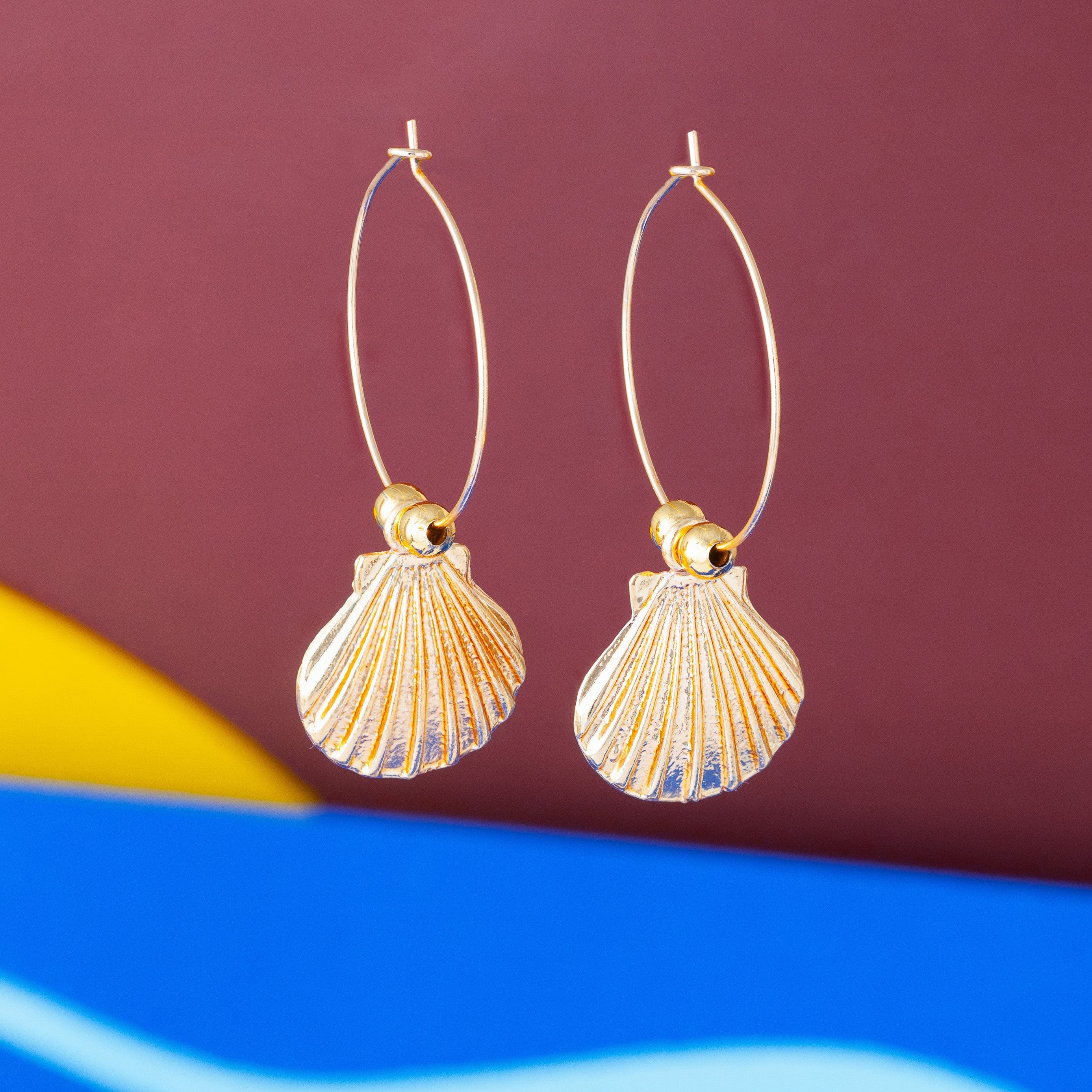 SMALL GOLD SHELL HOOP EARRINGS