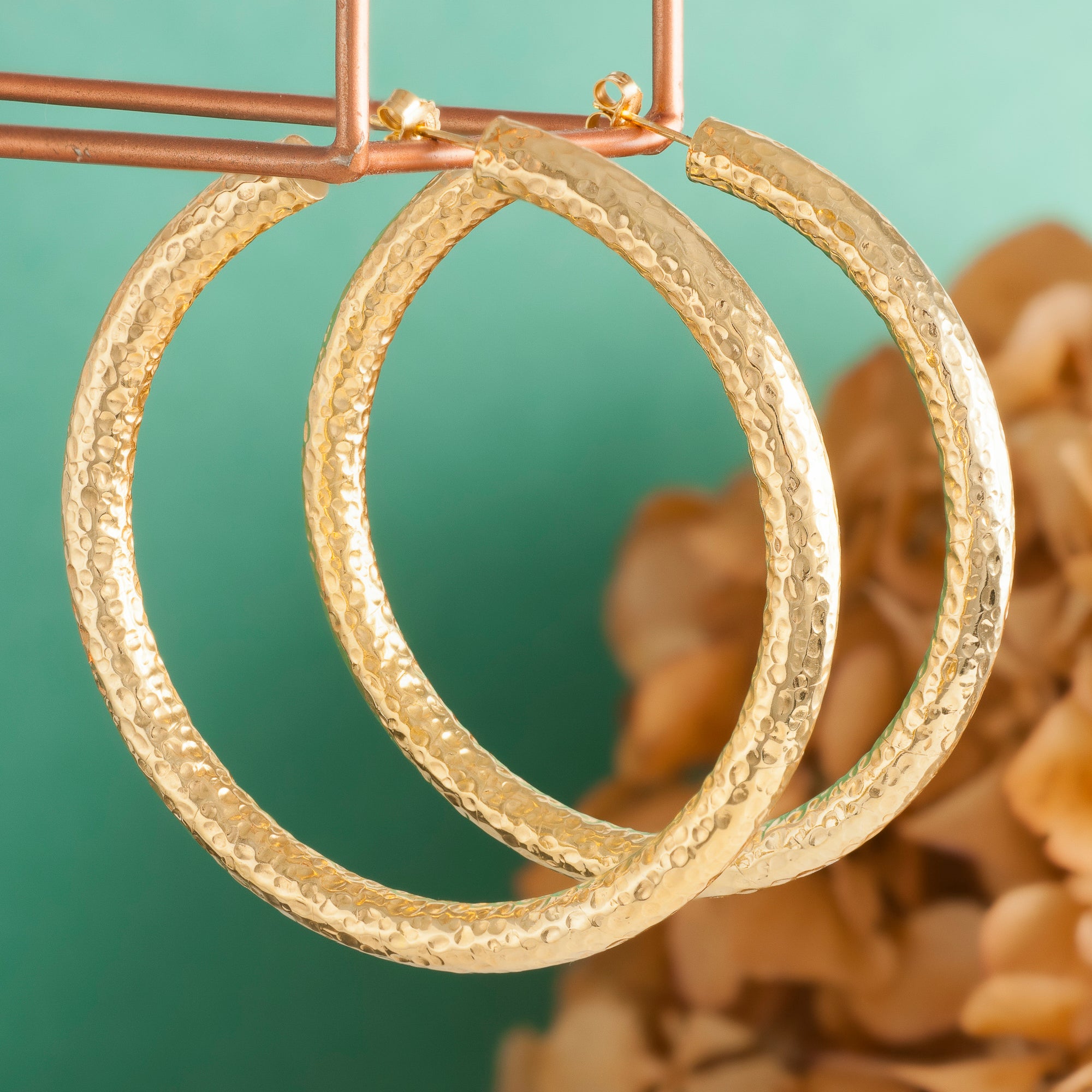 LARGE HAMMERED GOLD HOOP EARRINGS