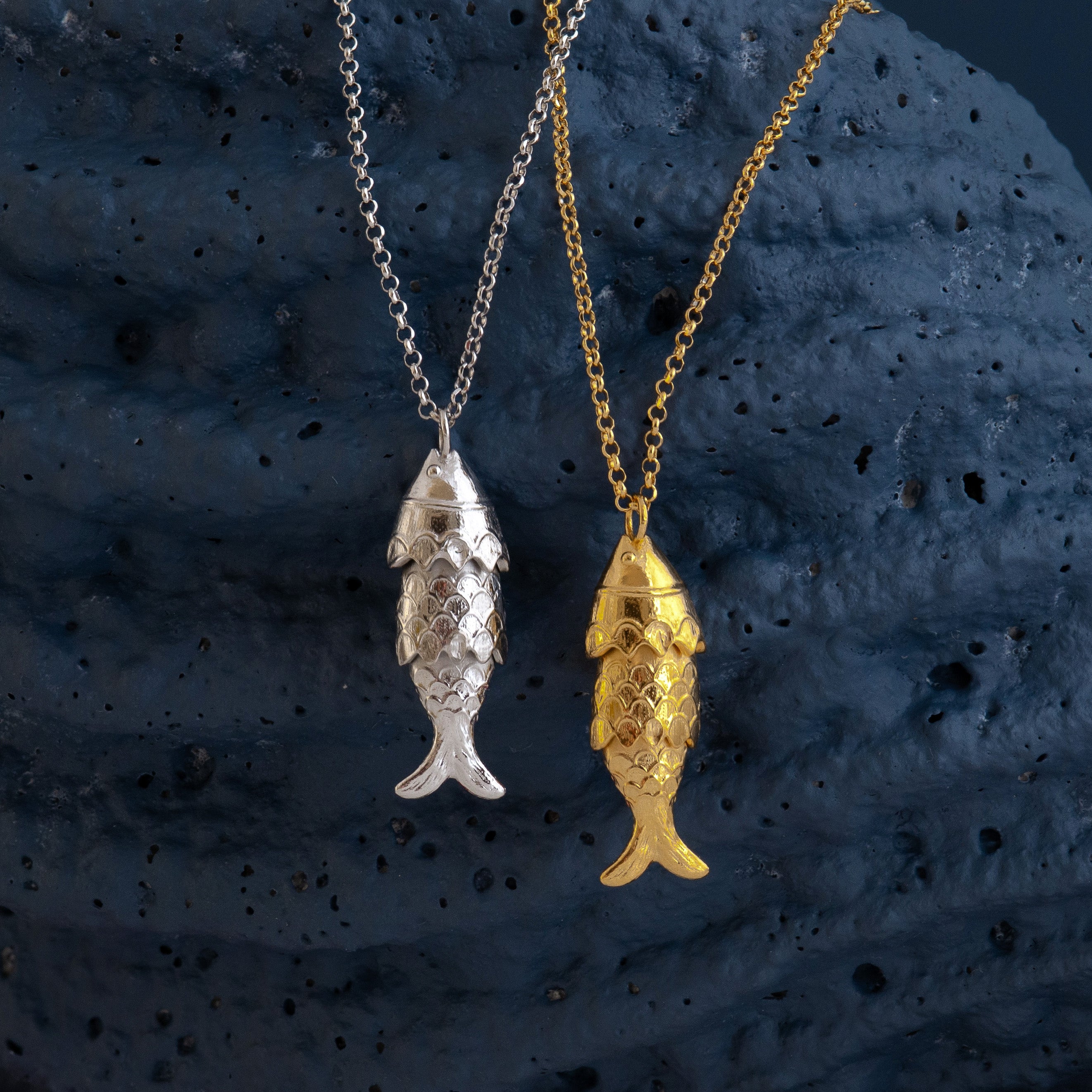LOEL | Gold and silver articulated fish pendants