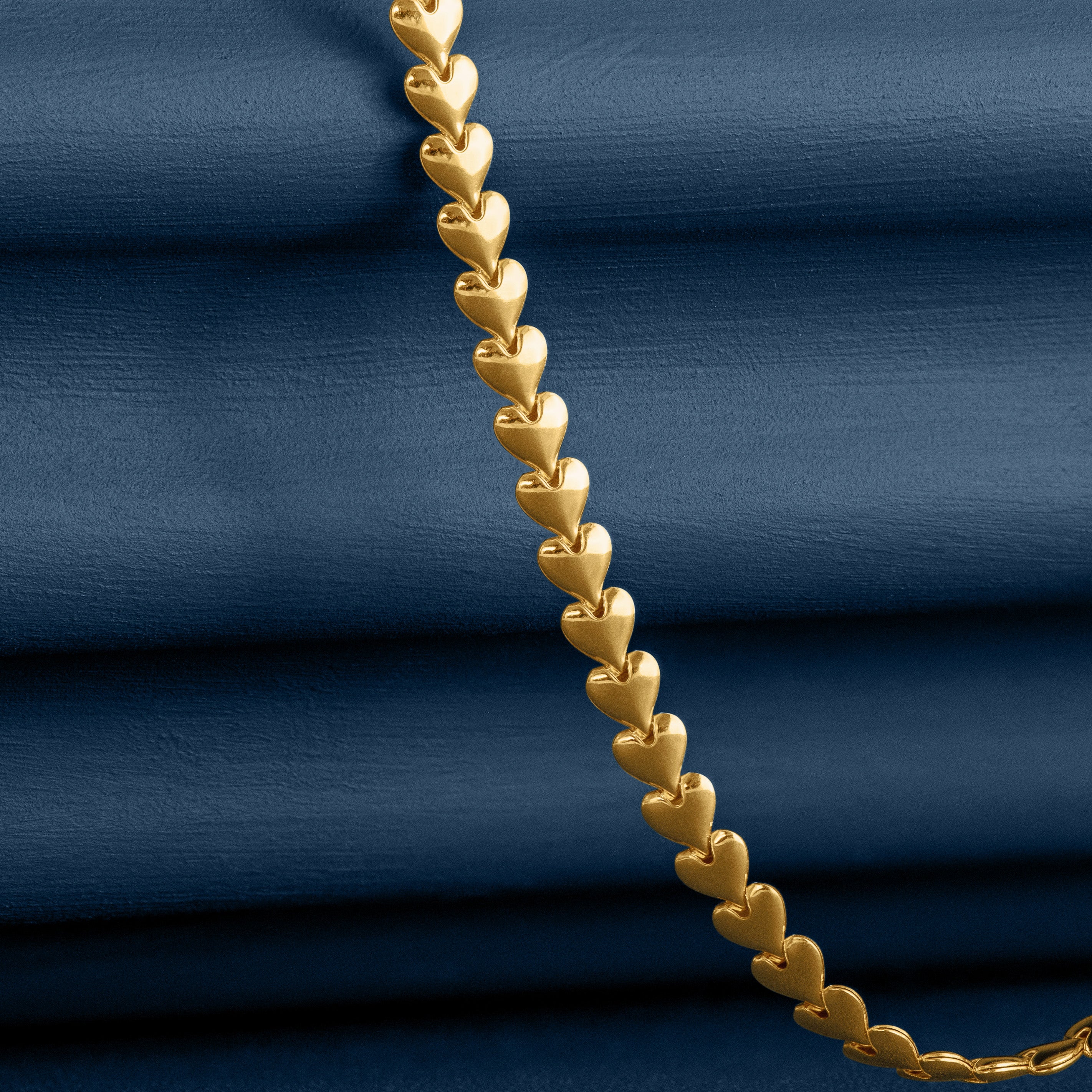 HEART CHAIN NECKLACE