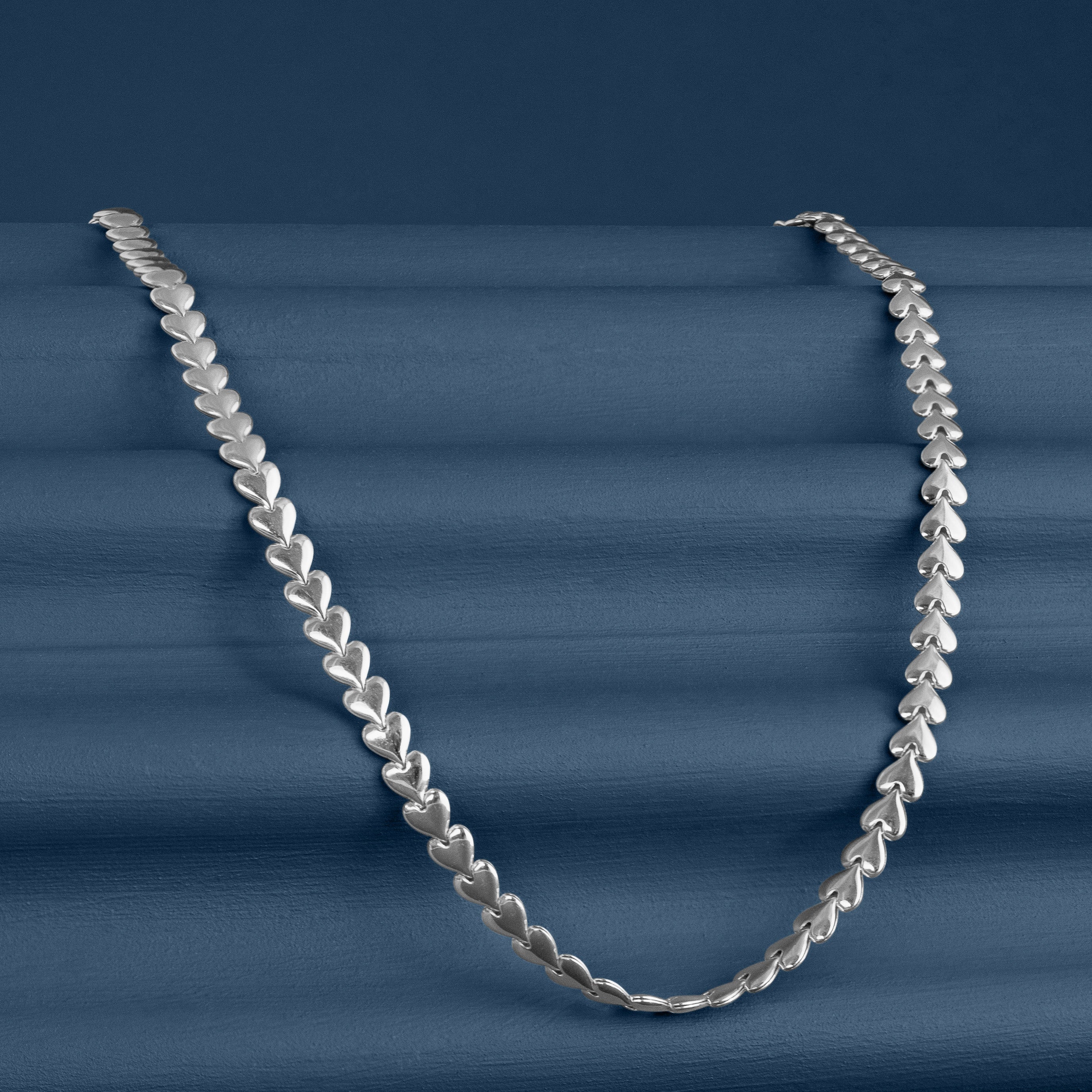 HEART CHAIN NECKLACE