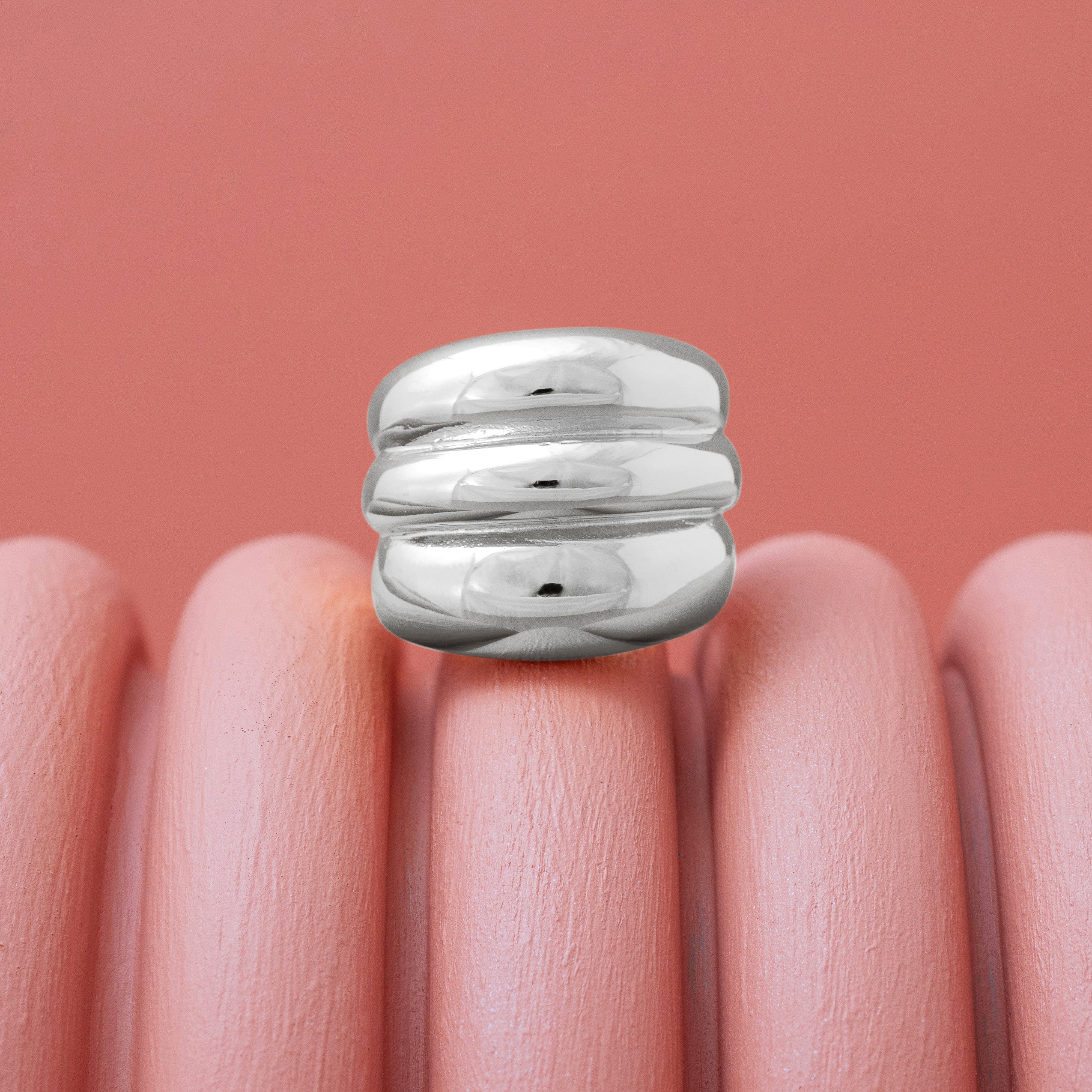 CHUNKY SILVER RIPPLE RING