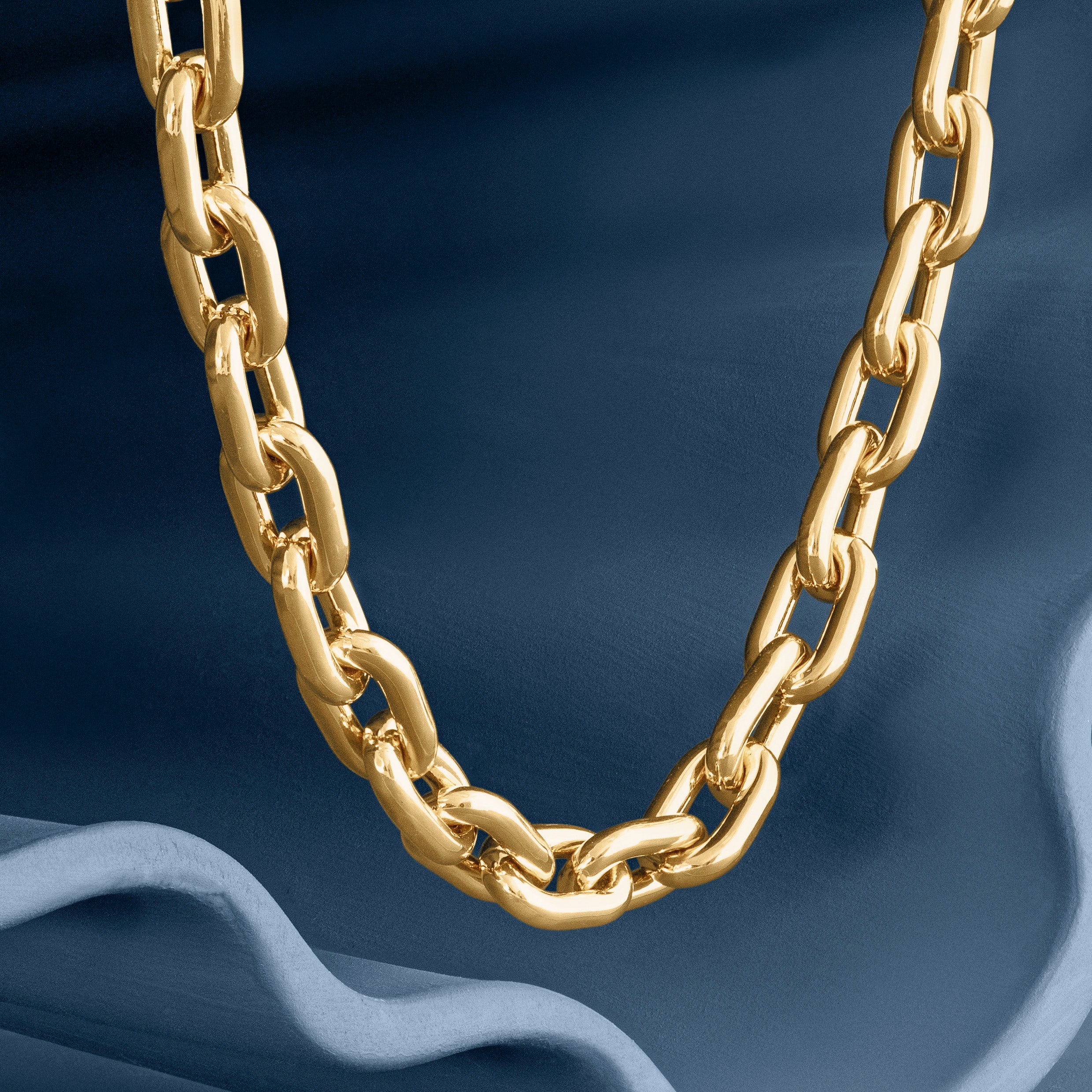 GOLD CHUNKY LONG LINK CHAIN NECKLACE