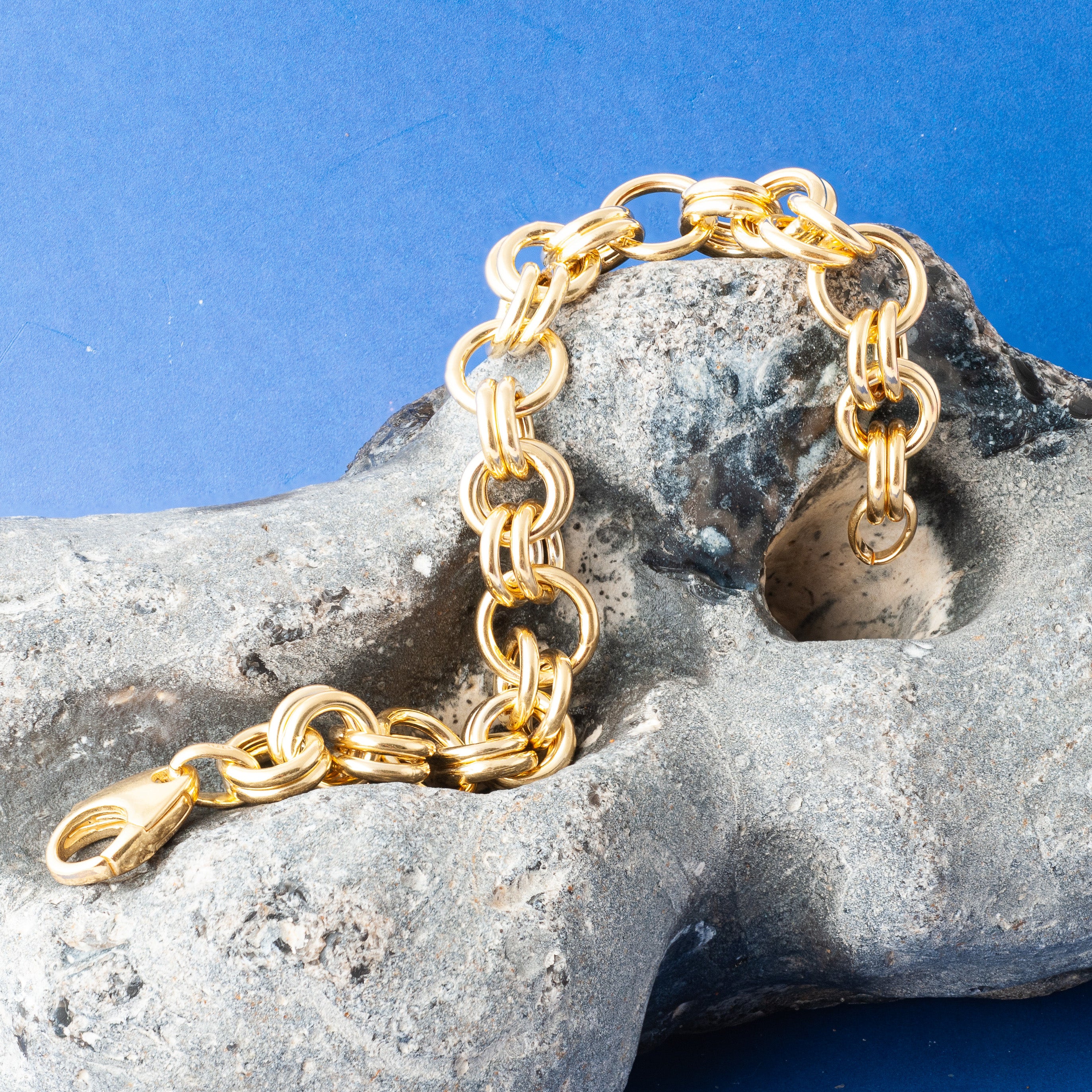 GOLD MULTIPLE LINK CHAIN BRACELET