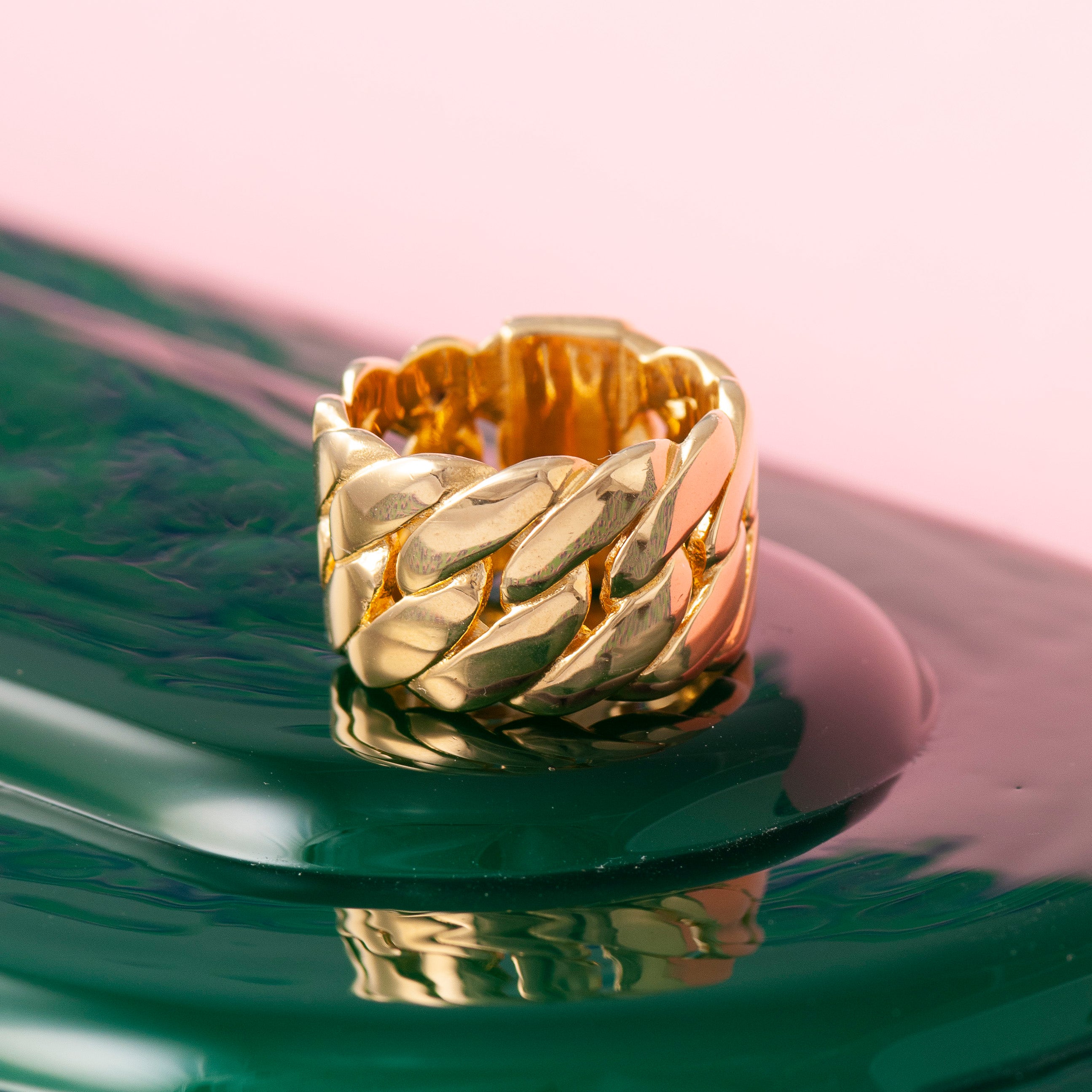 GOLD CHUNKY CHAIN RING