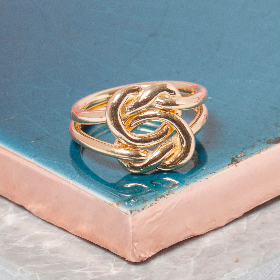 GOLD DOUBLE LOVE KNOT RING