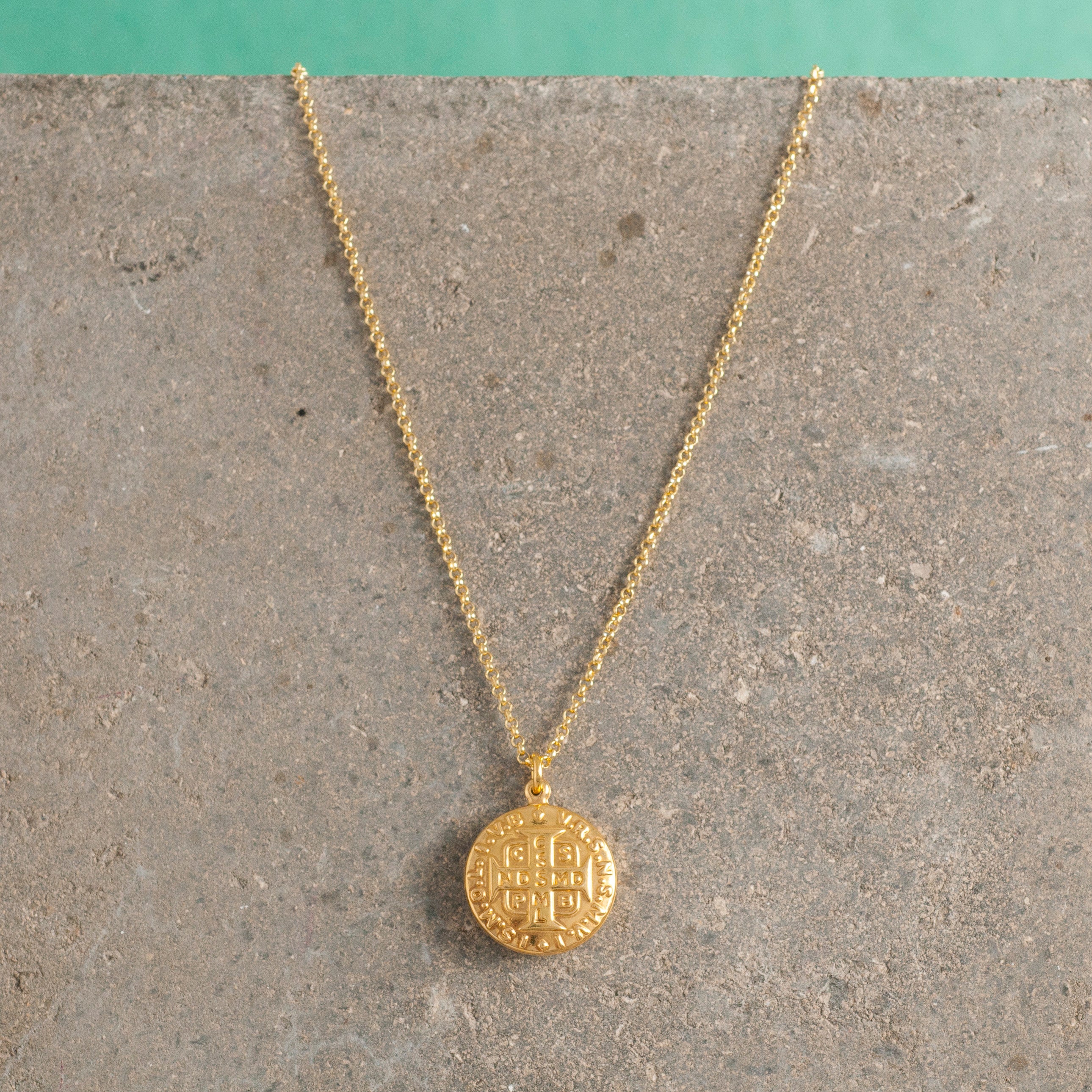 GOLD ST.CHRISTOPHER CHARM PENDANT